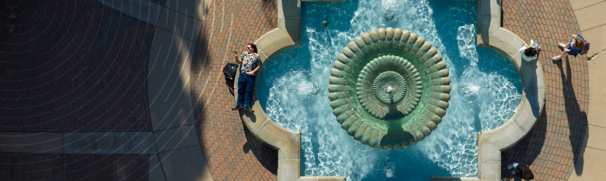GVSU fountain from above.